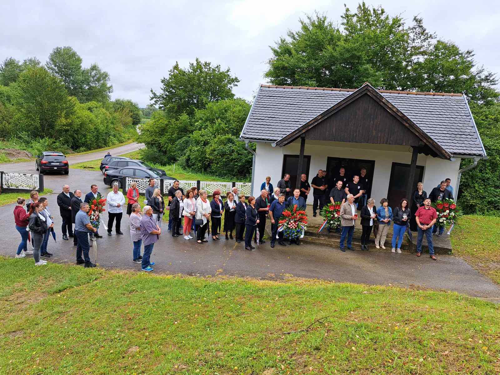 Ivica Valent, ravnatelj Kulturno-povijesnog centra SMŽ je, kao izaslanik župana Ivana Celjaka, sudjelovao u obilježavanju Dana pobjede i domovinske zahvalnosti i Dana hrvatskih branitelja koje je organizirala Općina Lekenik.
