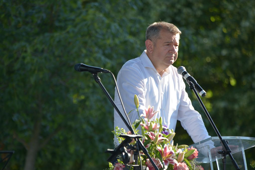 Predsjednik Županijske skupštine Mijo Šepak je na Trgu dr. F. Tuđmana u Kutini u subotu, 26. lipnja 2021. godine, nazočio završnici 27. izložbe vina Hrvatske i vina izvornih sorti „MoslaVina“ Kutina 2021. 