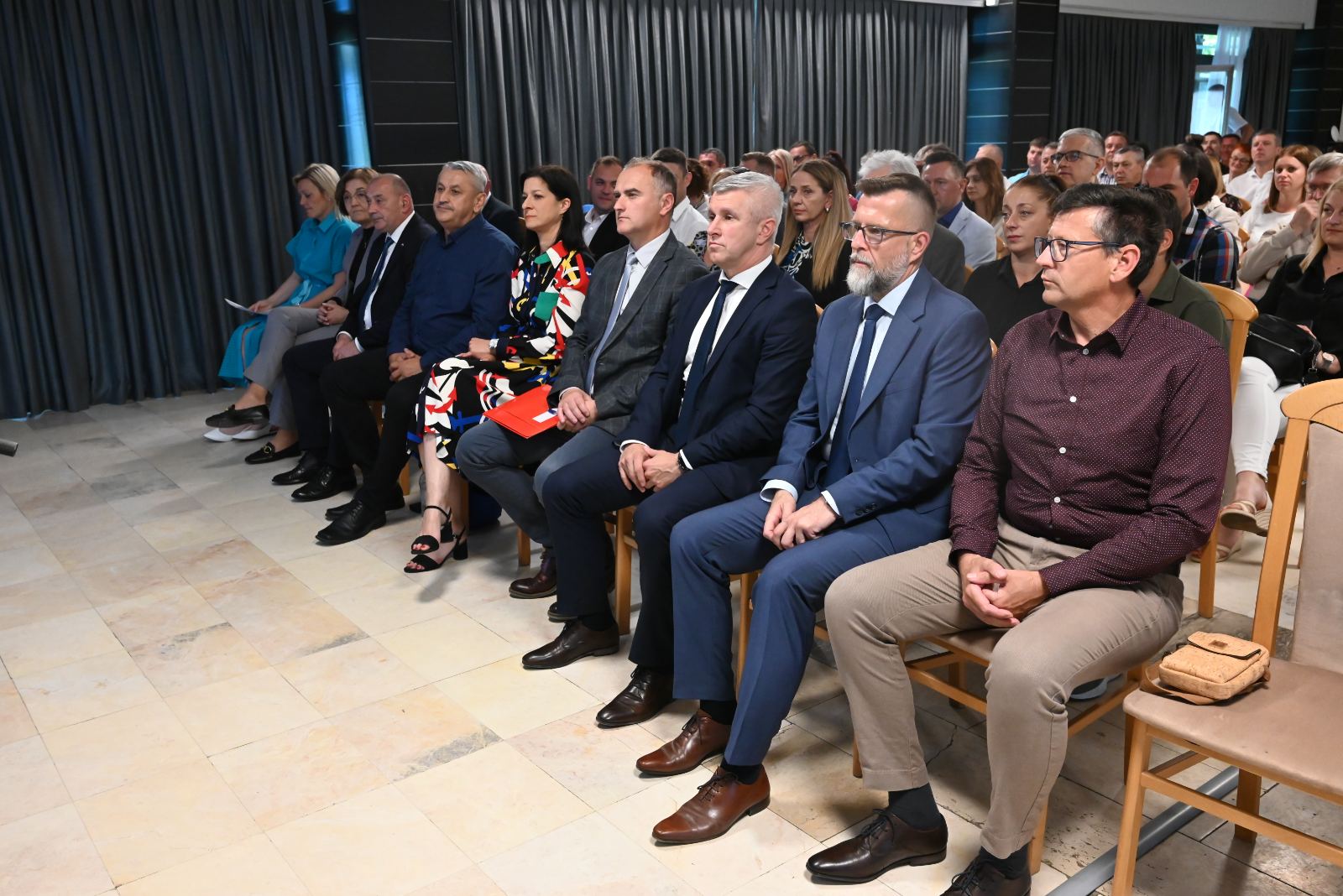 Svečanom sjednicom Općinskog vijeća, Topusko je danas proslavilo Dan općine i blagdan svoga zaštitnika, svetoga Vida.