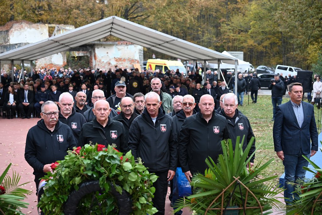 komemoracija_trokut0030