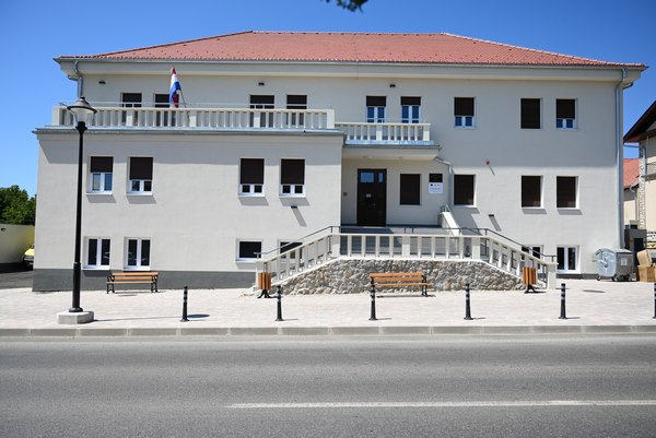 DOM ZDRAVLJA PETRINJA