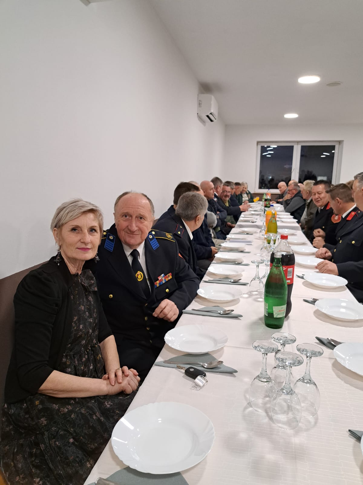 Pročelnica Upravnog odjela za poljoprivredu, ruralni razvoj, zaštitu okoliša i prirode Anita Sinjeri-Ibrišević je, kao izaslanica župana Ivana Celjaka, nazočila redovitoj sjednici Skupštine Dobrovoljnog vatrogasnog društva Dužica, koja je održana u Hrvatskom domu u Dužici.