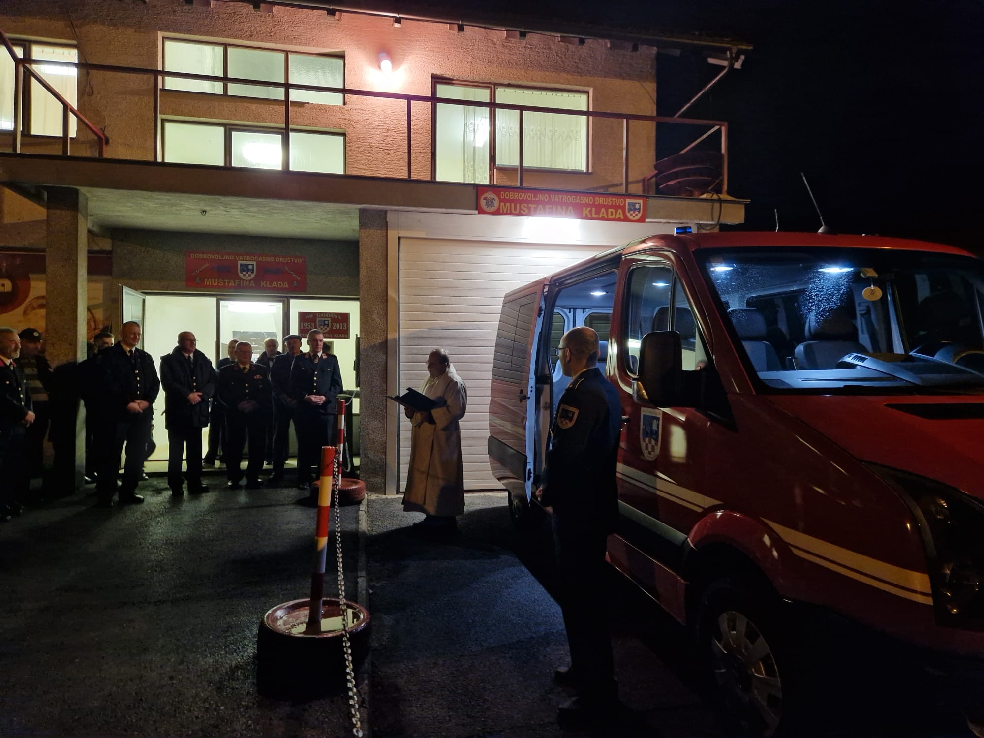 Izaslanik župana Ivana Celjaka i vatrogasni zapovjednik Sisačko-moslavačke županije, Marijo Paluh je u subotu 8. ožujka 2024. godine, nazočio 71. redovnu godišnju skupštinu Dobrovoljnog vatrogasnog društva Mustafina Klada.