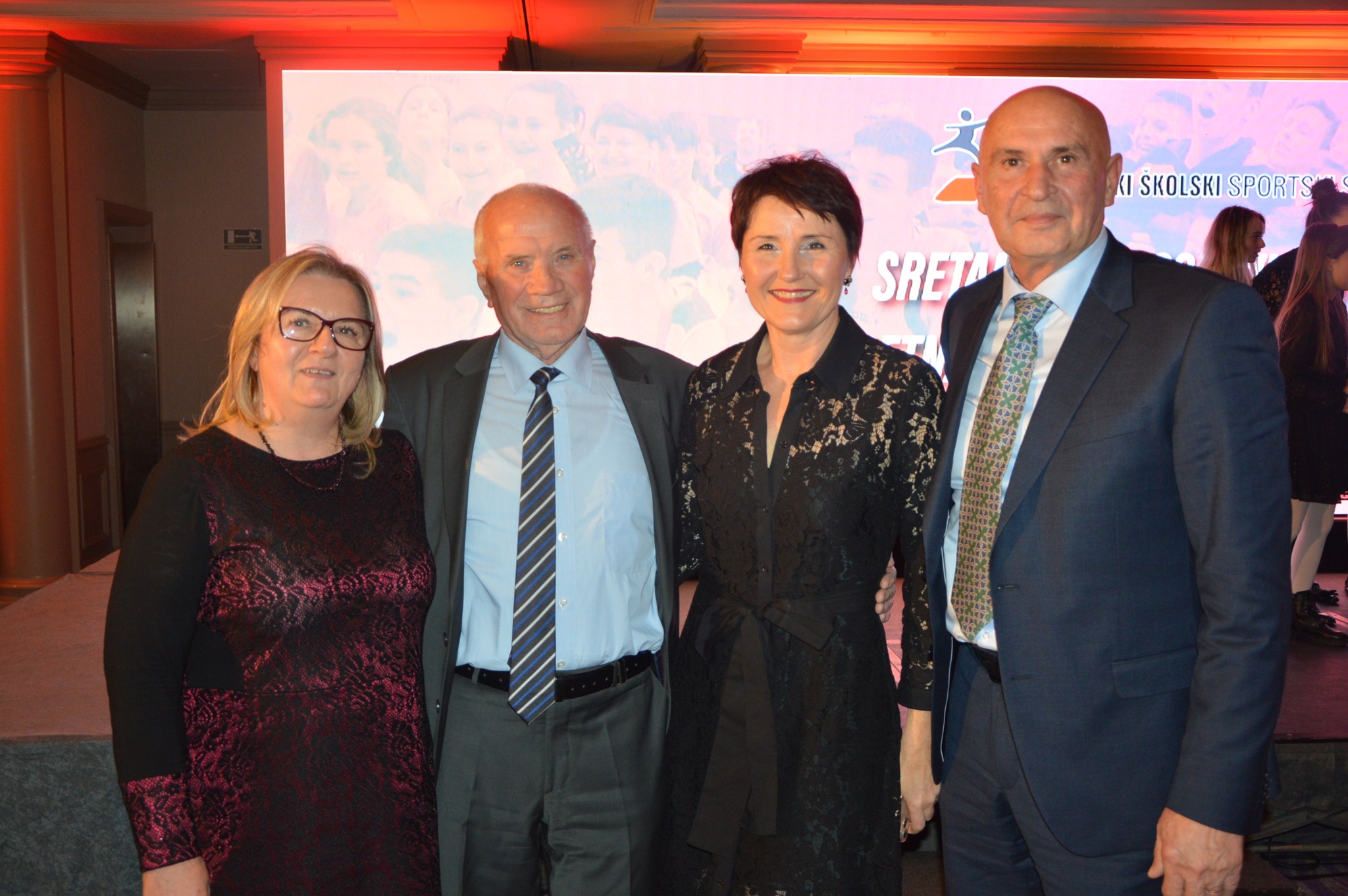 Na svečanosti školskog sporta kojeg je u ponedjeljak, 19. prosinca.2022. godine, organizirao Hrvatski školski sportski savez dodijeljene su nagrade najzaslužnijim mentorima u školskom sportu za školsku godinu 2021./2022., najuspješnijim školskim sportskim društvima te ona najznačajnija - za životno djelo.