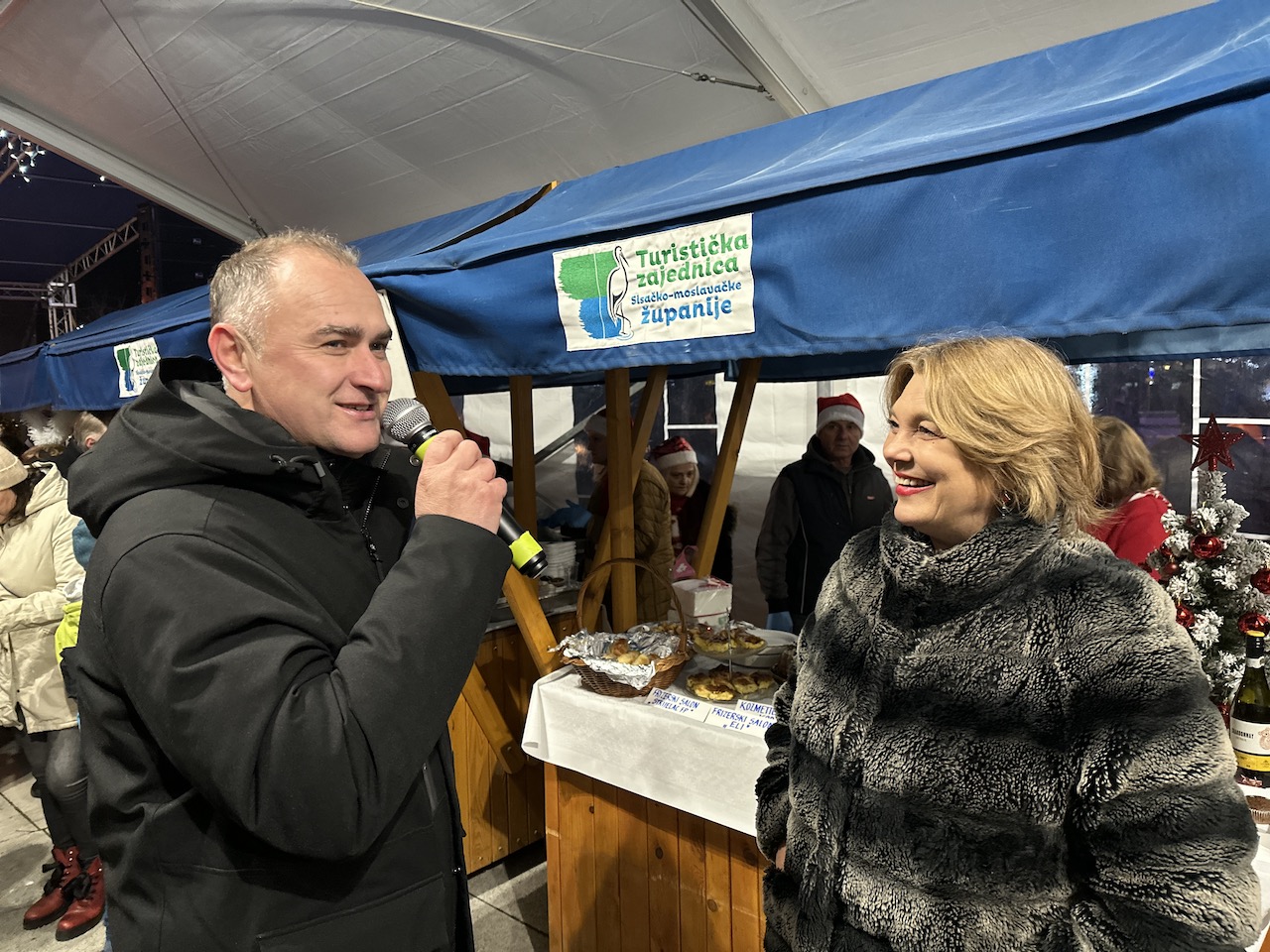 U sklopu Adventa u Kutini, u nedjelju, 3. prosinca 2023. godine održao se Street Food Festival Sisačko-moslavačke županije na kojemu su posjetitelji mogli uživati u jedinstvenim gastronomskim okusima koje nudi naša županija. Festival je obišao zamjenik sisačko-moslavačkog župana Mihael Jurić.