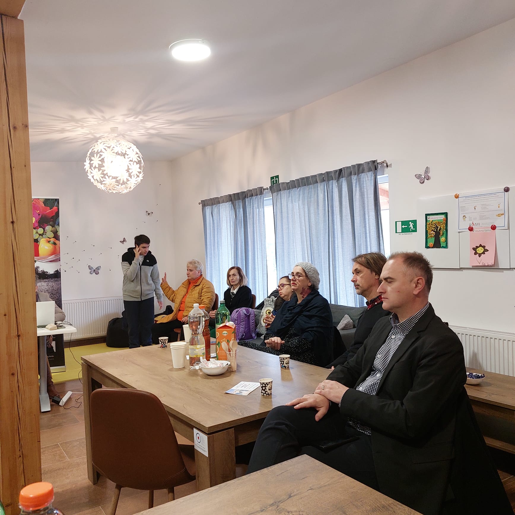 Zamjenik župana Mihael Jurić, nazočio je u subotu 2. prosinca 2023. godine sjednici Skupštine Udruga osoba s invaliditetom Sisačko-moslavačke županije na Inkluzivnoj farmi u Petrinji.