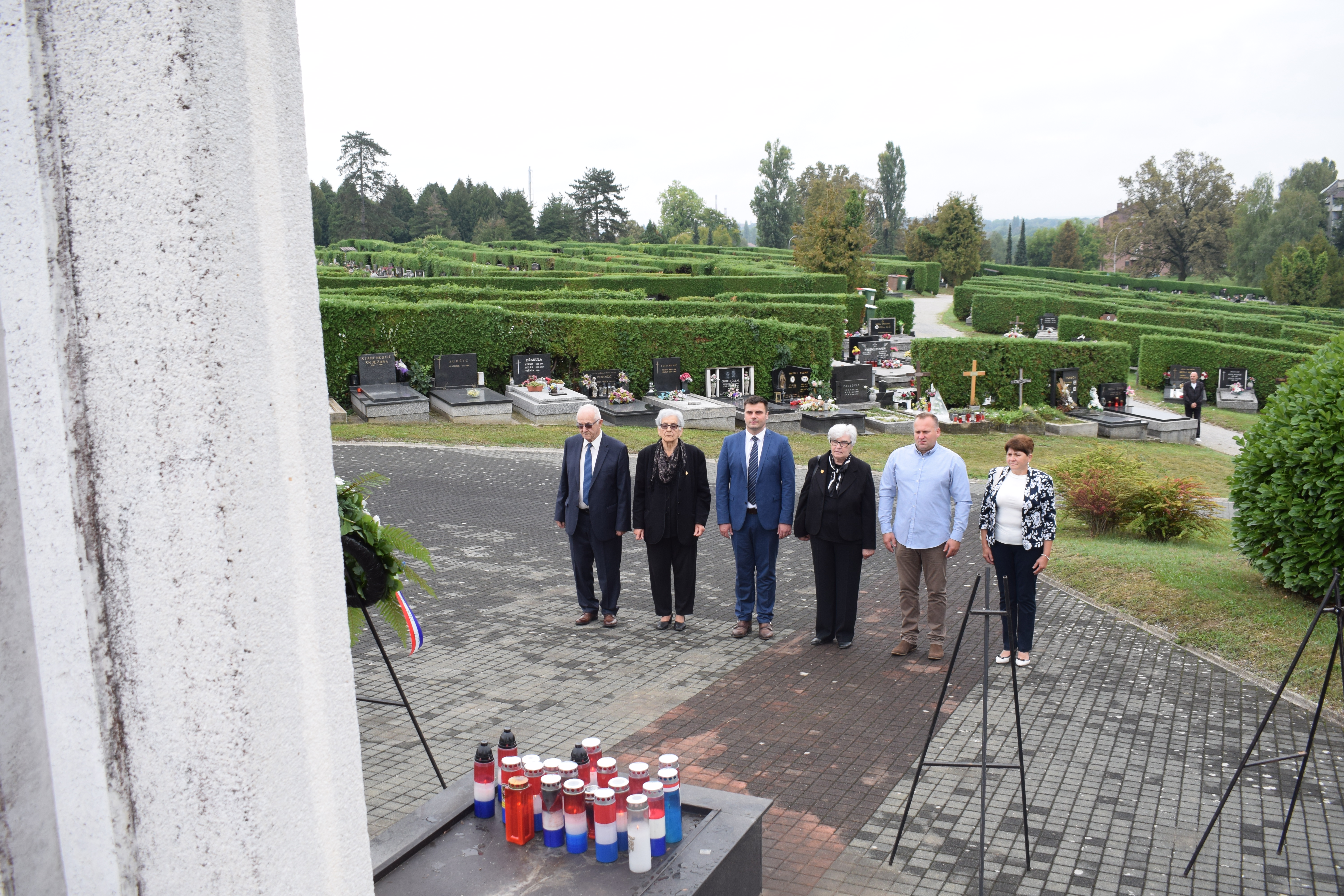 Sisačko-moslavački župan Ivan Celjak nazočio je u petak, 2. rujna 2022. godine obilježavanju Dana branitelja grada Siska. S članovima obitelji poginulih hrvatskih branitelja odao je počast najvećim junacima u hrvatskoj povijesti paljenjem svijeća kod spomenika u Parku dr. Franje Tuđmana i na sisačkom Gradskom groblju Viktorovac.