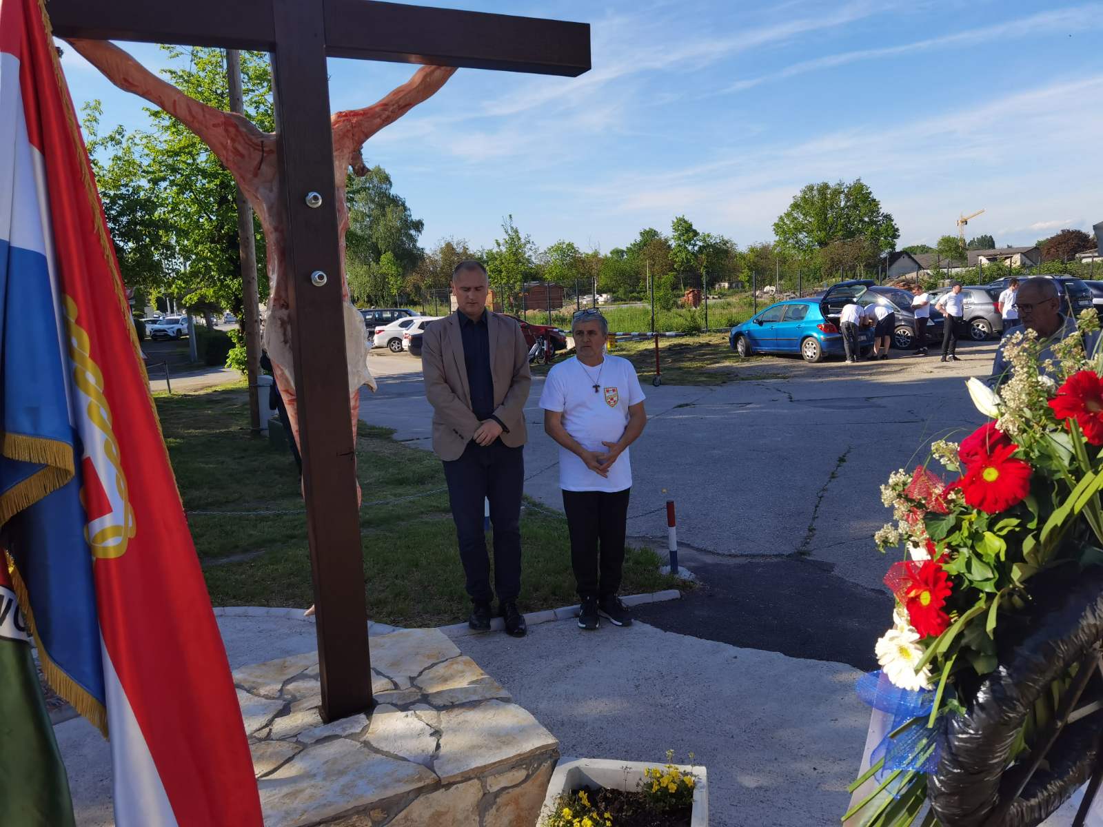 Zamjenik župana Mihael Jurić, kao izaslanik predsjednika Hrvatskog sabora Gordana Jandrokovića, je nazočio u petak, 5. svibnja 2023. godine obilježavanju 31 godine od ustrojavanja 162. brigade Zrin Petrinja u organizaciji Udruge ratnih veterana, veterani Domovinskog rata grada Petrinje. Obljetnica je započela polaganjem vijenaca, paljenjem svijeća i zajedničkom molitvom za sve poginule, nestale i umrle hrvatske branitelje kod sv. Križa ispred prostorija Udruge te izložbom o ratnom putu 162. brigade Zrin Petrinja. 