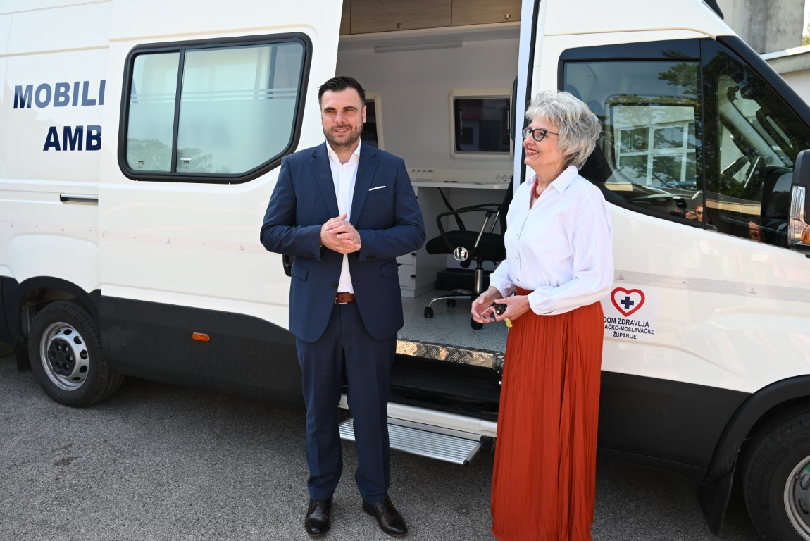 U Kutini je danas predano drugo vozilo mobilne ambulante za područje Sisačko-moslavačke županije, čime se nastavlja jačanje dostupnosti zdravstvene zaštite u ruralnim i slabije povezanim područjima županije.