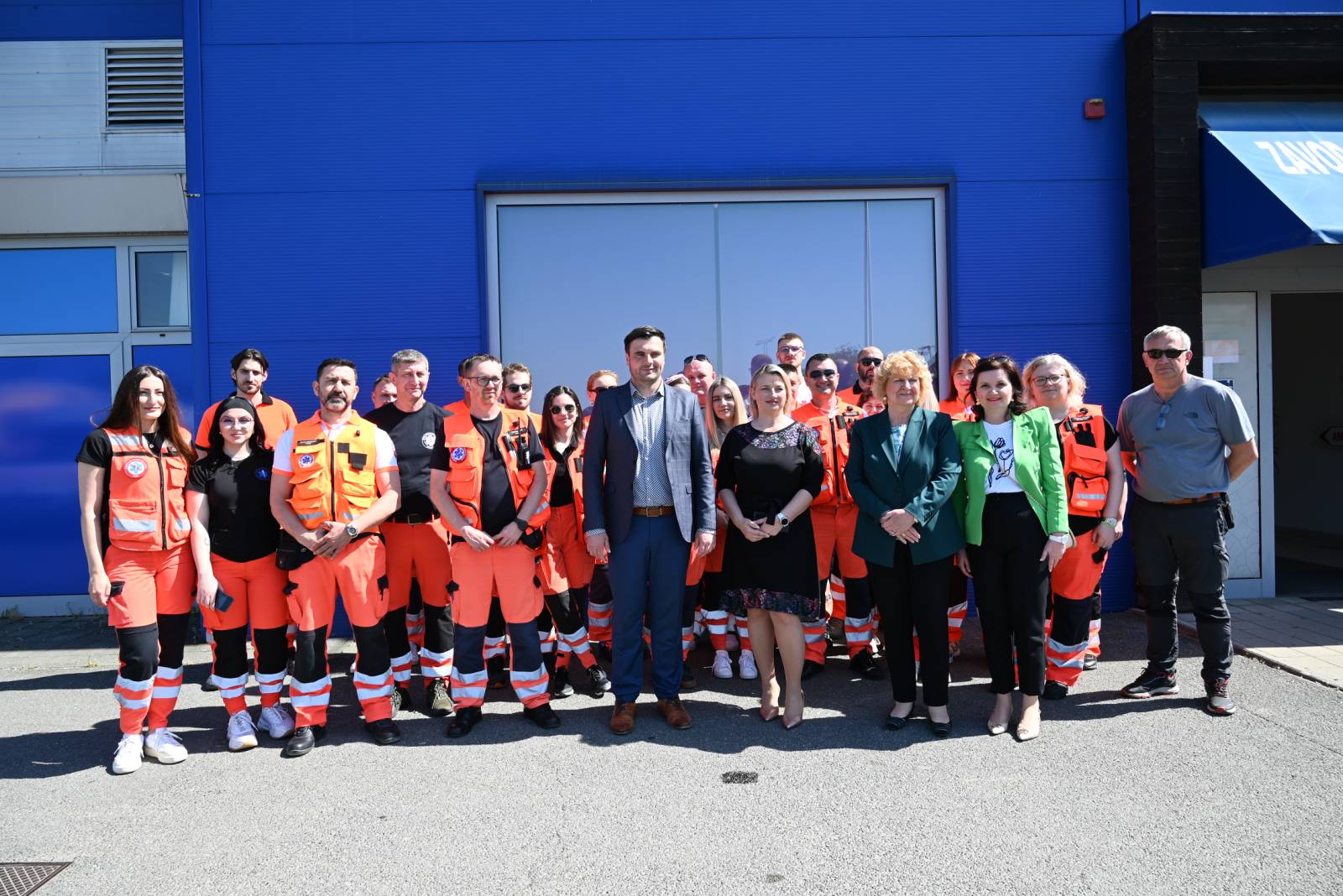 Župan Ivan Celjak je posjetio Zavod za hitnu medicinu Sisačko-moslavačke županije, u kojem je od početka ove godine u upotrebi još jedno novonabavljeno vozilo, potpuno opremljeno za potrebe hitne medicinske službe.