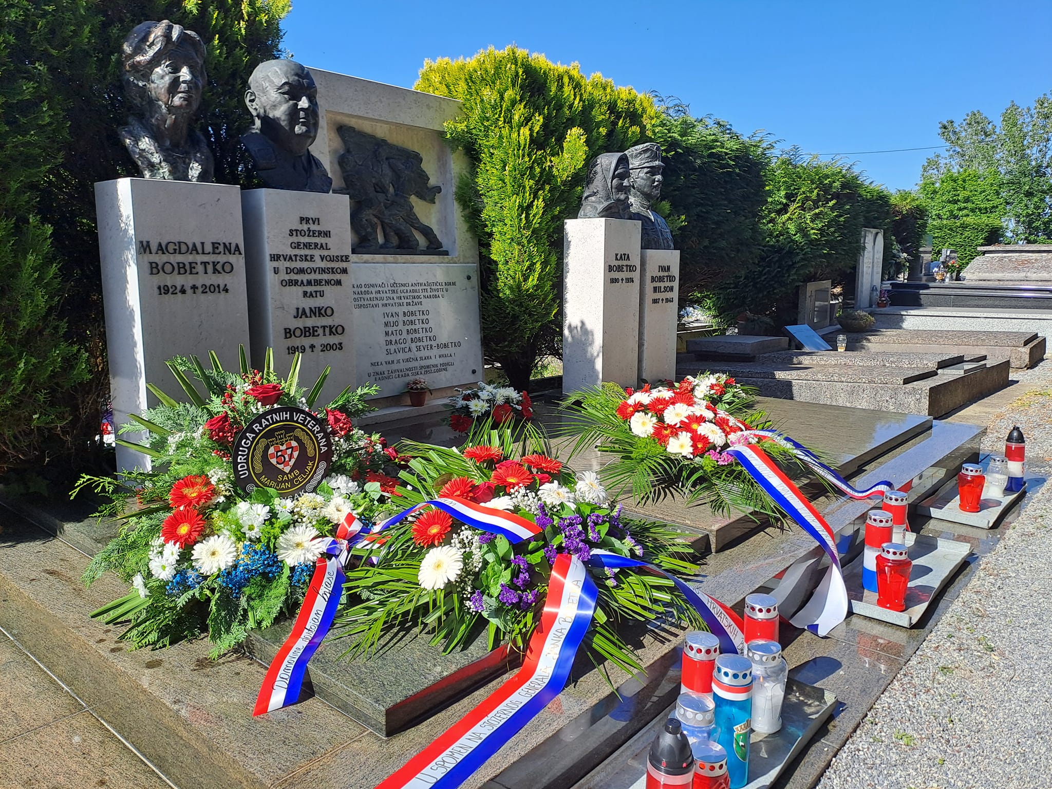 U ponedjeljak, 29. travnja 2024. godine obilježena je 21. obljetnica smrti stožernog generala Janka Bobetka, bivšeg načelnika Glavnog stožera Oružanih snaga Republike Hrvatske.