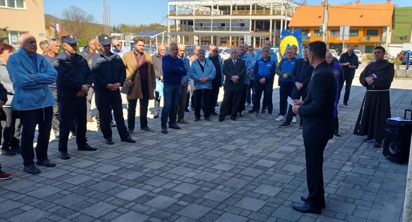 Skupom u Vojniću, u organizaciji Hrvatskog društva logoraša srpskih koncentracijskih logora – Podružnice Sisačko-moslavačke županije, obilježena je obljetnica Logora Vojnić. 