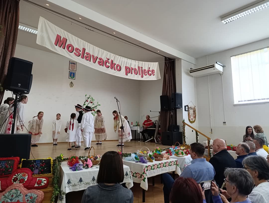 U ponedjeljak, 21. travnja 2025. u Strušcu je u organizaciji KUD-a „Stružec“ održana već tradicionalna manifestacija Moslavačko proljeće.