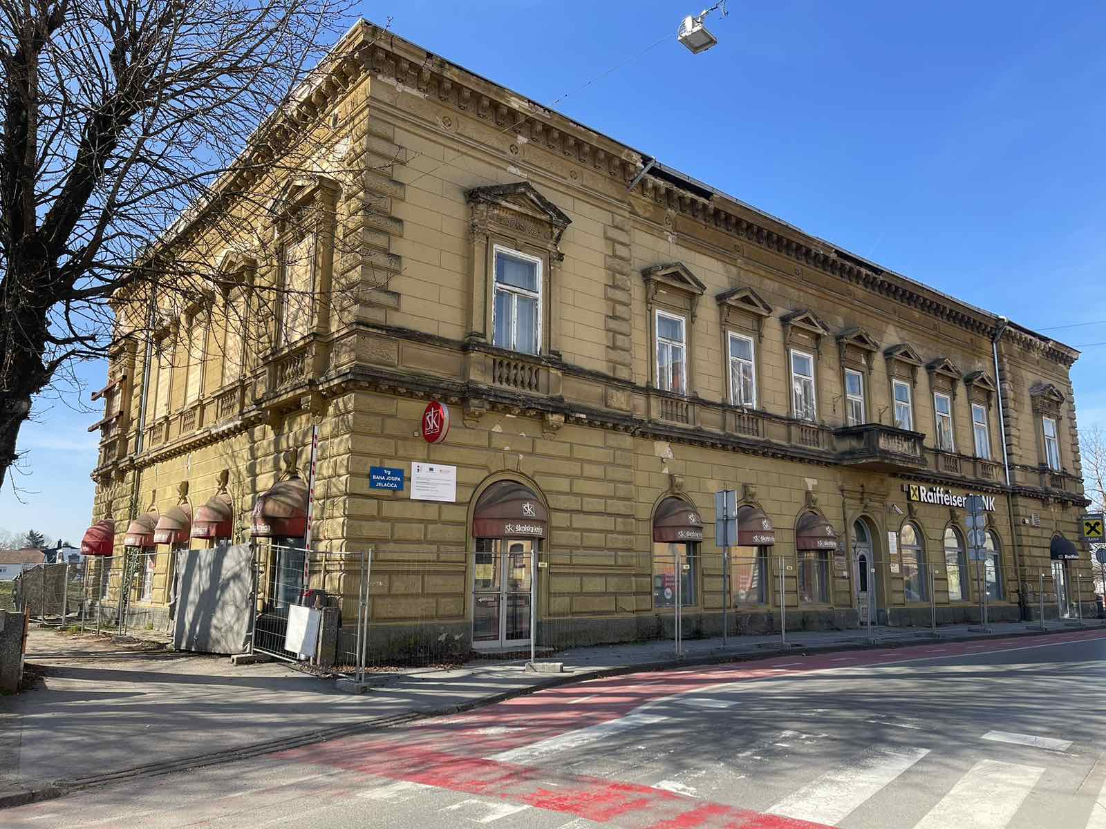 Ministar prostornog uređenja, graditeljstva i državne imovine Branko Bačić i sisačko-moslavački župan Ivan Celjak potpisali su u ponedjeljak, 20. veljače 2023. godine, ugovor o davanju na uporabu nekretnine na adresi Sisak, Trg bana Josipa Jelačića 6, „Tuškanovu kuću“, ukupne površine 1909 m2, za društvene namjene