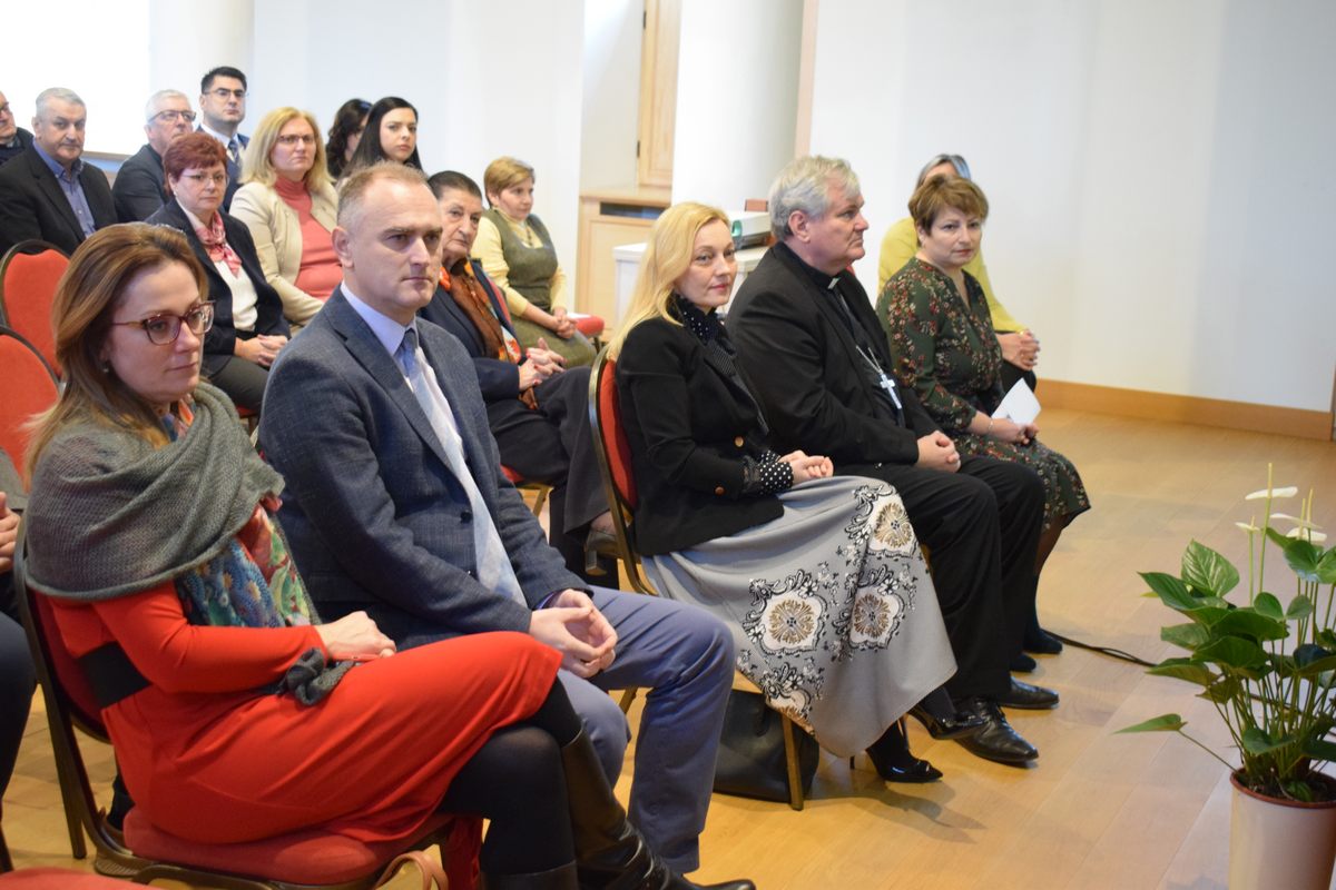 Zamjenik župana Mihael Jurić je u ponedjeljak, 6. veljače 2023. godine, u Velikom Kaptolu u Sisku nazočio tradicionalnom „Molitvenom doručku“, koji je i ove godine, nakon stanke zbog pandemije, upriličila Sisačka biskupija i biskup Vlado Košić.