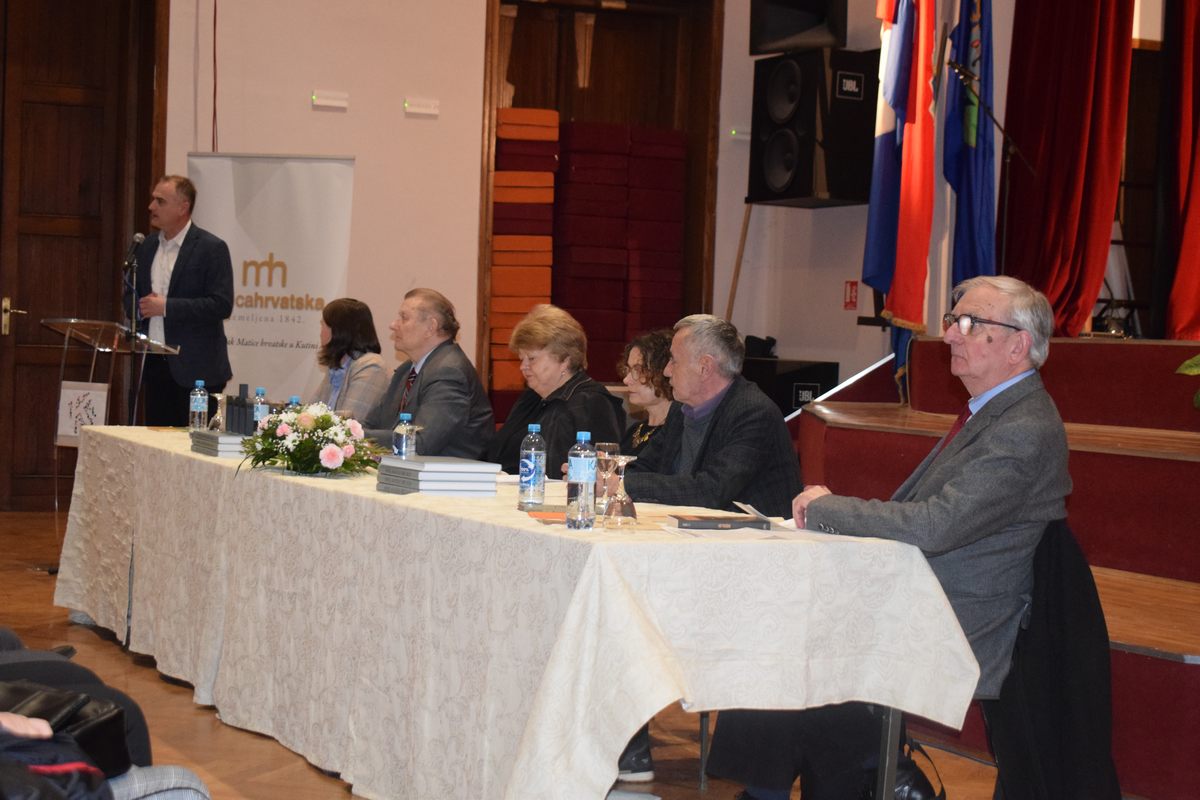  Zamjenik župana Mihael Jurić je u ponedjeljak, 27. veljače 2023. godine, u dvorani Pučkog otvorenog učilišta Kutina nazočio predstavljanju novog broja „Moslavačkog zrcala“, glasila kutinskog ogranka Matice hrvatske. 