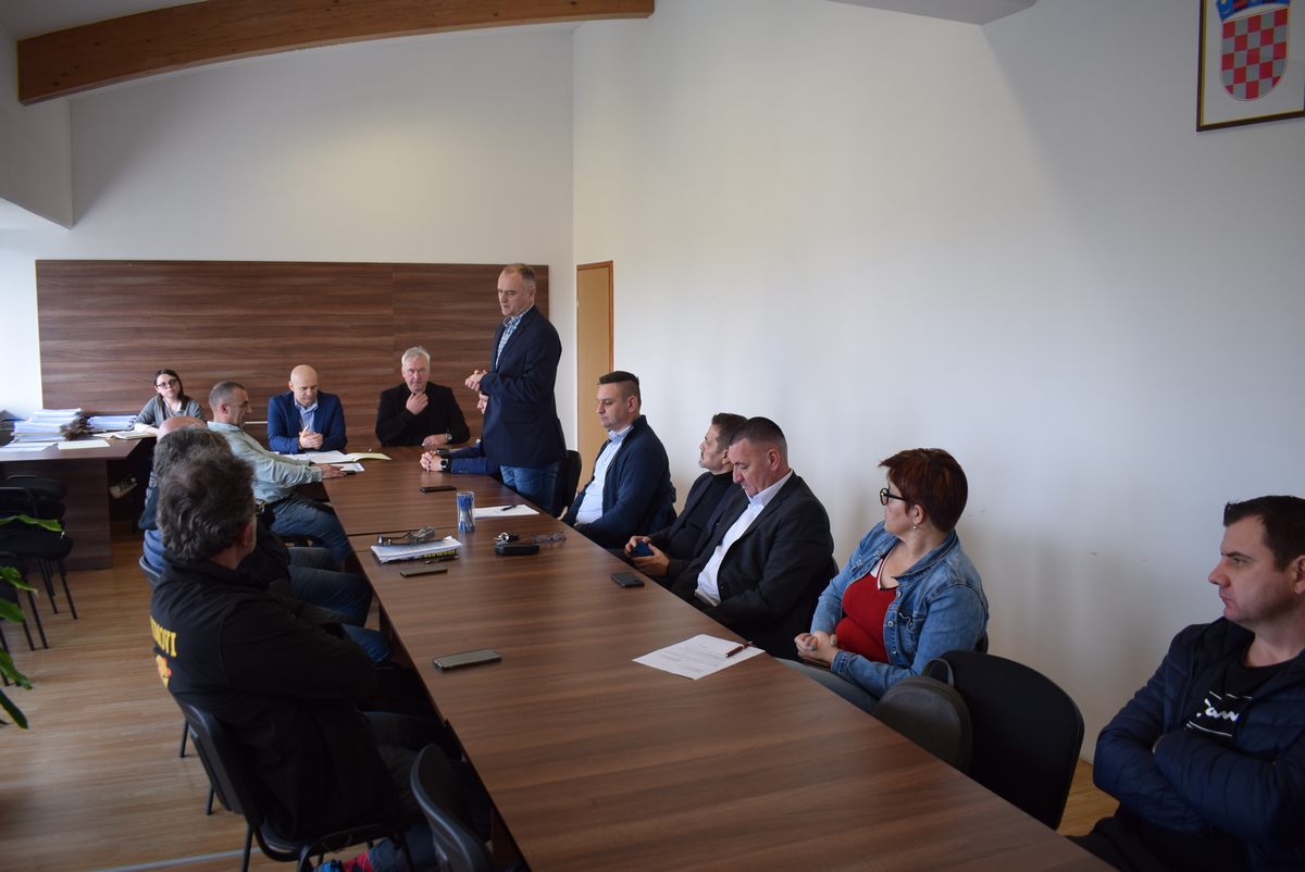 Zamjenik župana Mihael Jurić nazočio je 5. sjednici Skupštine Zajednice sportskih udruga i saveza Sisačko-moslavačke županije, koja je održana u prostoru Zajednice u Sisku. 