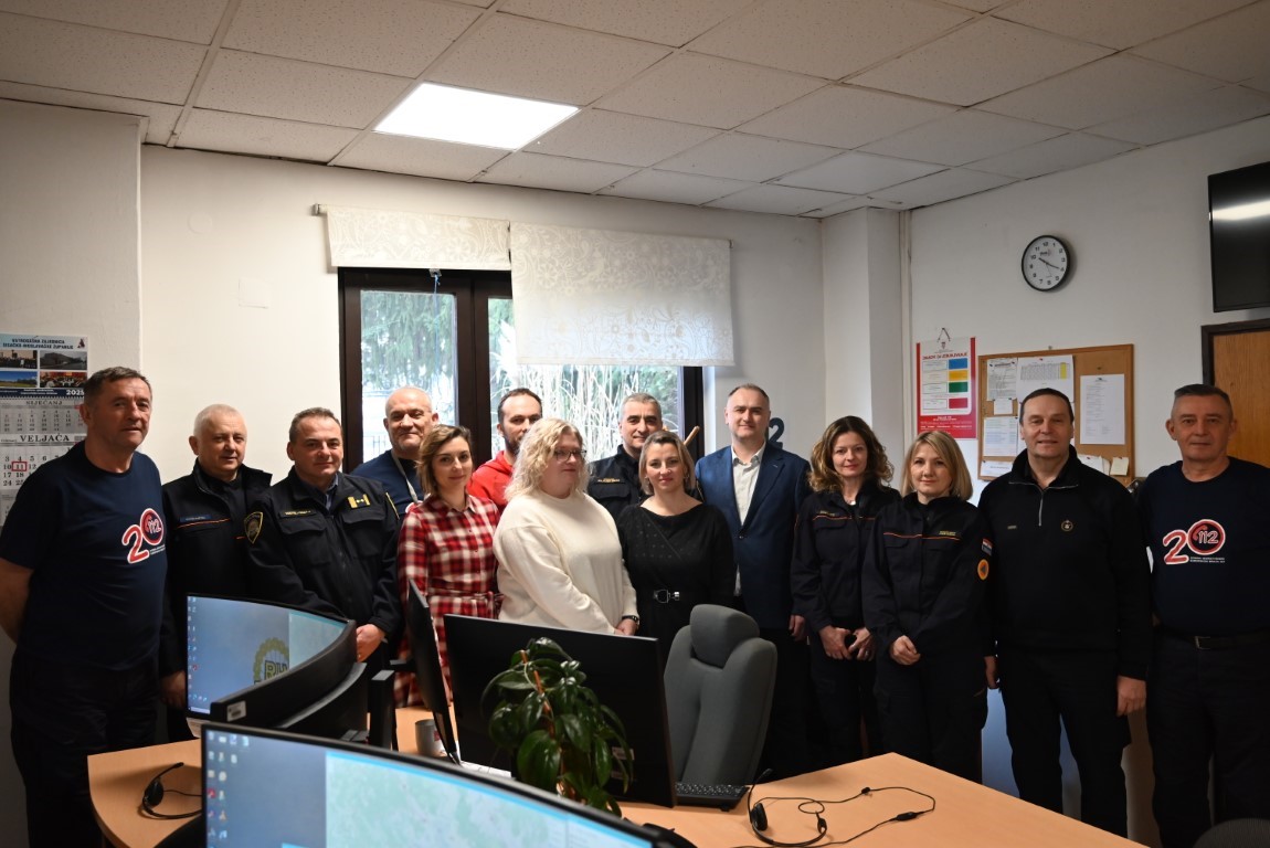 Diljem Hrvatske ovih se dana obilježava 20 godina sigurnog poziva u pomoć i uvođenja jedinstvenog europskog broja 112, kojim je uspostavljena koordinacija svih brojeva hitnih službi.