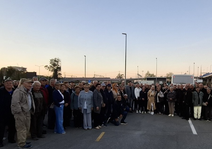 ČETVRTU GODINU ZAREDOM ŽUPANIJA ORGANIZIRALA PUTOVANJE HRVATSKIH BRANITELJA – OVE GODINE U GOSPIĆ PUTOVALO OKO 500 BRANITELJA I ČLANOVA NJIHOVIH OBITELJI