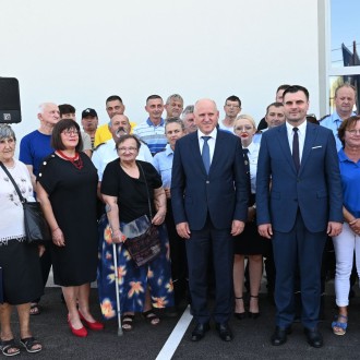 U Sunji uručeni ključevi 19 novih stanova: završava veliki projekt povijesne stanogradnje
