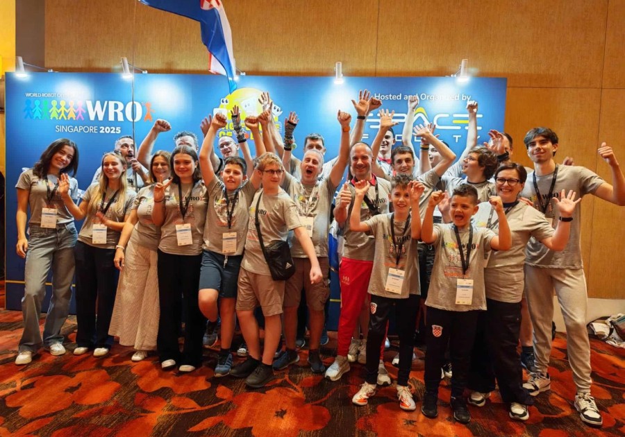 NATJECATELJI IZ SISAČKO-MOSLAVAČKE ŽUPANIJE NA FINALU SVJETSKE ROBOTIČKE OLIMPIJADE U SINGAPURU