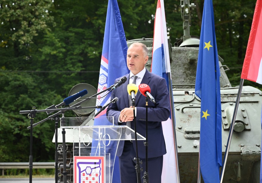 U GLINI OBILJEŽENA 31. OBLJETNICA ZAVRŠETKA VRO „OLUJA“ I OBLJETNICA LOGORA GLINA