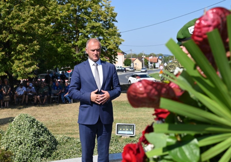 U Petrinji obilježena 31. obljetnica VRO „Oluja“, Dan oslobođenja grada Petrinje i Dan hrvatskih branitelja grada Petrinje
