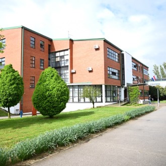 OBNOVLJENA I MODERNO OPREMLJENA ŠKOLSKA SPORTSKA DVORANA SŠ TINA UJEVIĆA U KUTINI