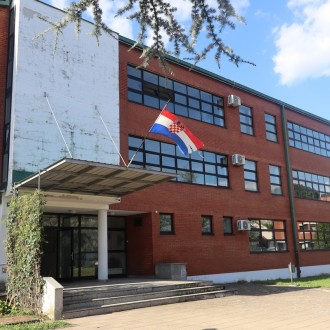 NOVI ERASMUS+ PROJEKTI U SREDNJOJ ŠKOLI TINA UJEVIĆA KUTINA