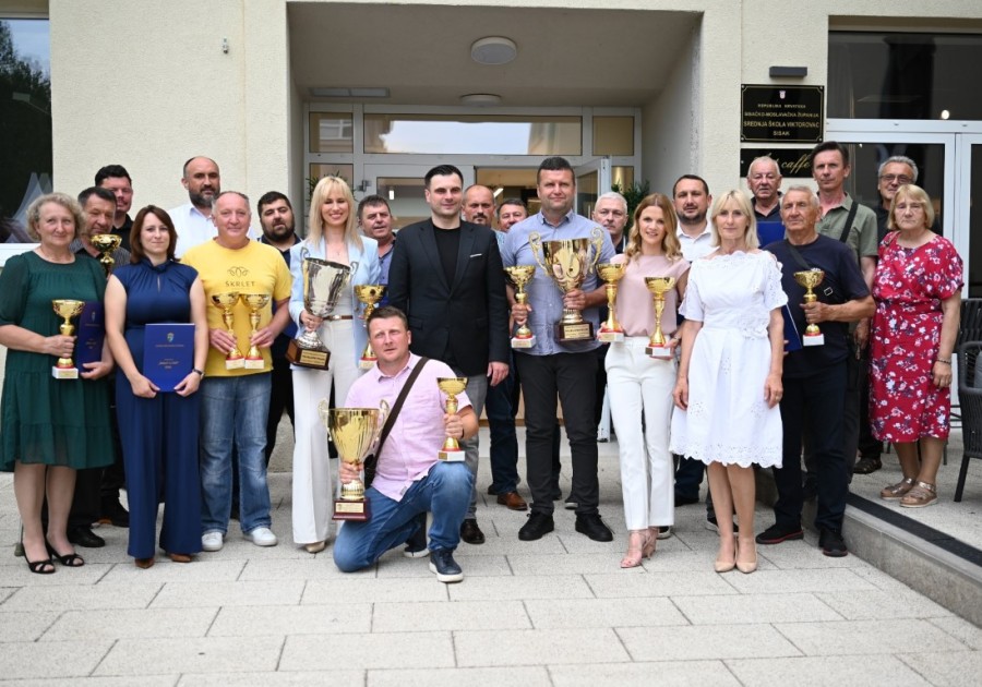 „Škrlet u čaši“ ponovno okupio najbolje vinare Moslavine
