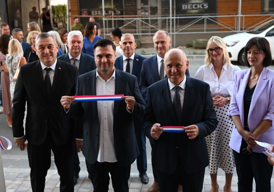 SISAČKO-MOSLAVAČKA ŽUPANIJA VRATILA GIMNAZIJALCE U SREDIŠTE PETRINJE 